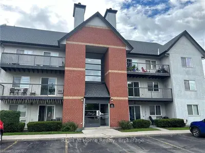 1450 Glen Abbey Gate 722, Oakville, On L6m 2v7