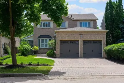 2546 Valencia Road, Mississauga, On L5n 4l6