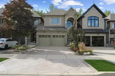 2122 Pinevalley Crescent, Oakville, On L6h 6l7