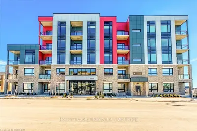 3285 Carding Mill Trail 108, Oakville, On L6m 0z5
