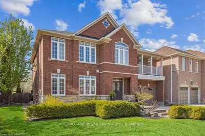 2255 High Wood Court, Oakville, On L6m 4z9