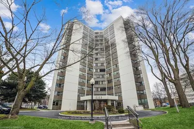 2323 Confederation Parkway 505, Mississauga, On L5b 1r6