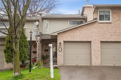 2075 Asta Drive 30, Mississauga, On L5a 2t5