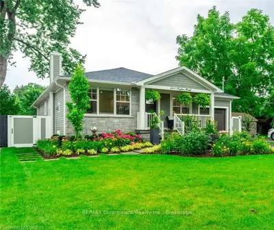 2310 Redfern Road, Burlington, On L7r 3b8