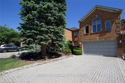 2019 Brays Lane, Oakville, On L6m 2s8