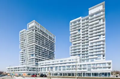 65 Speers Road 1307, Oakville, On L6k 0j1