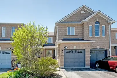 393 Ravineview Way, Oakville, On L6h 6s7