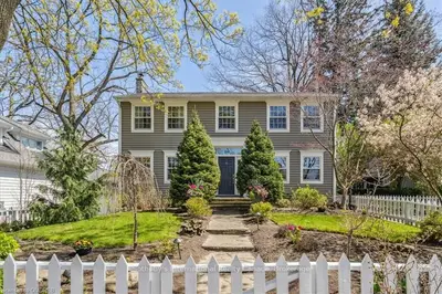 266 William Street, Oakville, On L6j 1e2