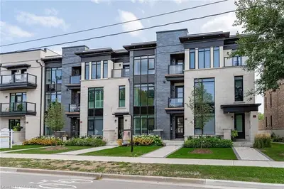 204 Rebecca Street, Oakville, On L6k 1j9