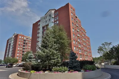 50 Old Mill Road 711, Oakville, On L6j 7w1