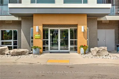 Condo Apartment in Burlington