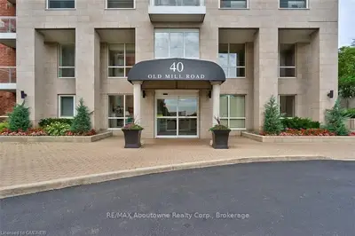 40 Old Mill Road 401, Oakville, On L6j 7w2