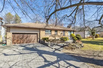 367 Maplehurst Avenue, Oakville, On L6l 4y3