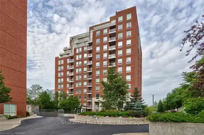 40 Old Mill Road 910, Oakville, On L6j 7w2