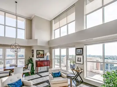 60 Old Mill Road Uph1, Oakville, On L6j 7v9