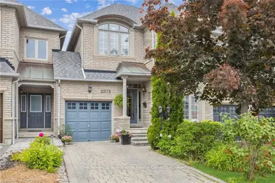2073 Pinevalley Crescent, Oakville, On L6h 6l8