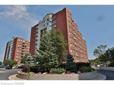 50 Old Mill Road 206, Oakville, On L6j 7w1