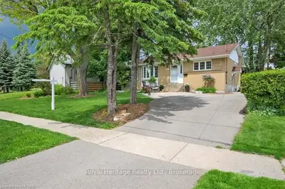 91 Delrex Boulevard, Halton Hills, On L7g 3y1