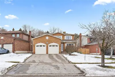 12 Jason Crescent, Halton Hills, On L7g 4z4