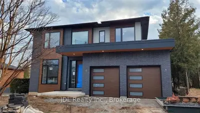 562 Wolsey Crescent, Oakville, On L6l 4w4