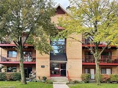 1490 Pilgrims Way 1221, Oakville, On L6m 3g8