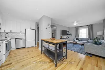 7 The Wishbone, Toronto W04, On, M6m 2t4