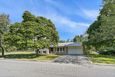 1089 Pearson Drive, Oakville, On L6h 2a9