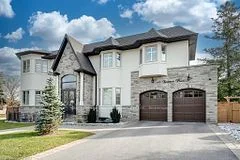 458 SANDMERE Place, Oakville, ON L6L 4G4