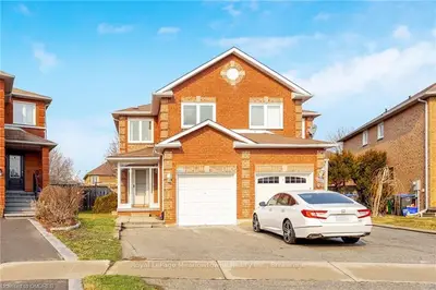 6803 Bansbridge Crescent, Mississauga, On L5n 6t3