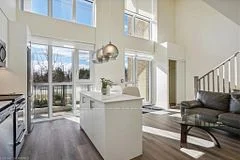 509 W DUNDAS Street W 103, Oakville, ON L6M 1L9