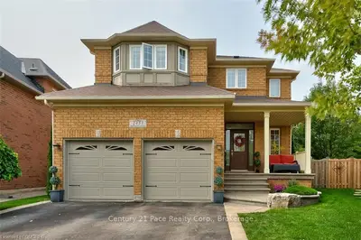 2451 HIGHMOUNT Crescent, Oakville, ON L6M 4Y9