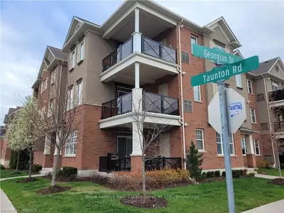 272 GEORGIAN Drive 201, Oakville, ON L6H 0K4