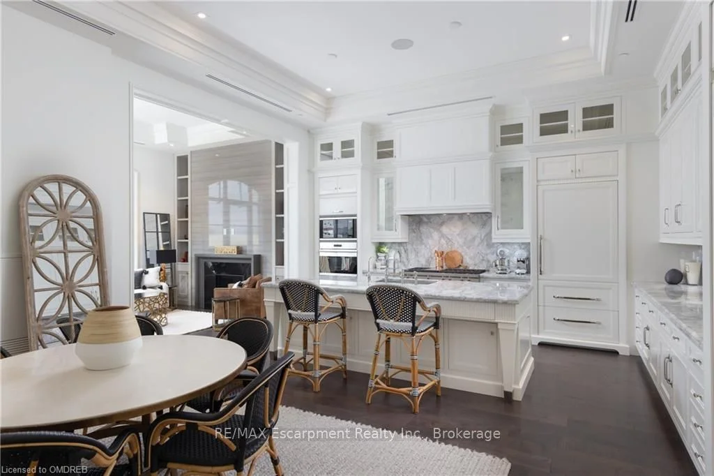 300 Randall Street Ph5, Oakville, On L6j 1r1