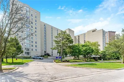 5280 Lakeshore Road 1009, Burlington, On L7l 5r1