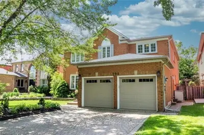 1299 PLAYTER Place, Oakville, ON L6M 2V4