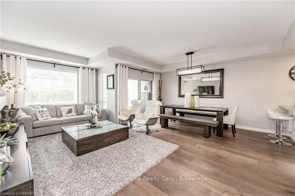 5070 FAIRVIEW Street 208, Burlington, ON L7L 0B8