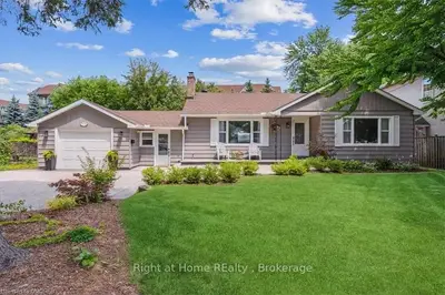 971 BOOTHMAN Avenue, Burlington, ON L7T 1P5