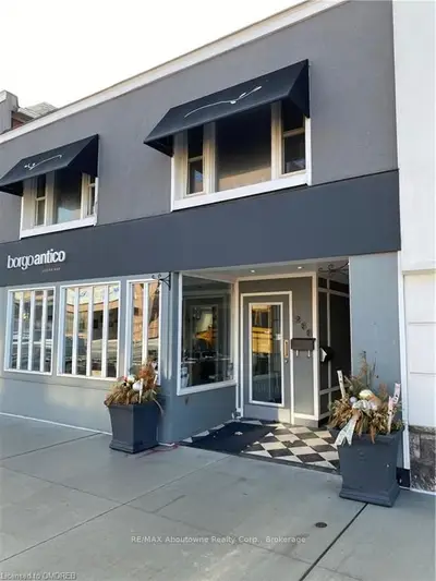 266 LAKESHORE Road E 2, Oakville, ON L6J 1J1