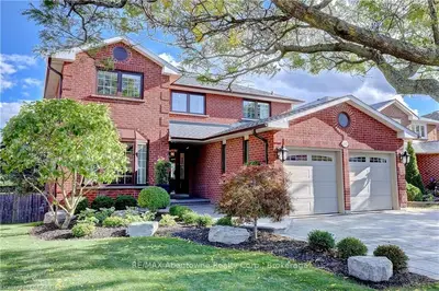 2922 MULBERRY Drive, Oakville, ON L6J 7H3