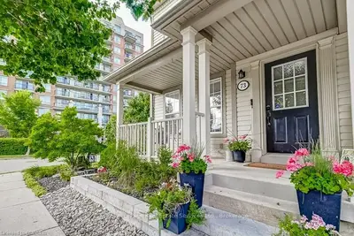 73 LITTLEWOOD Drive, Oakville, ON L6M 6V1