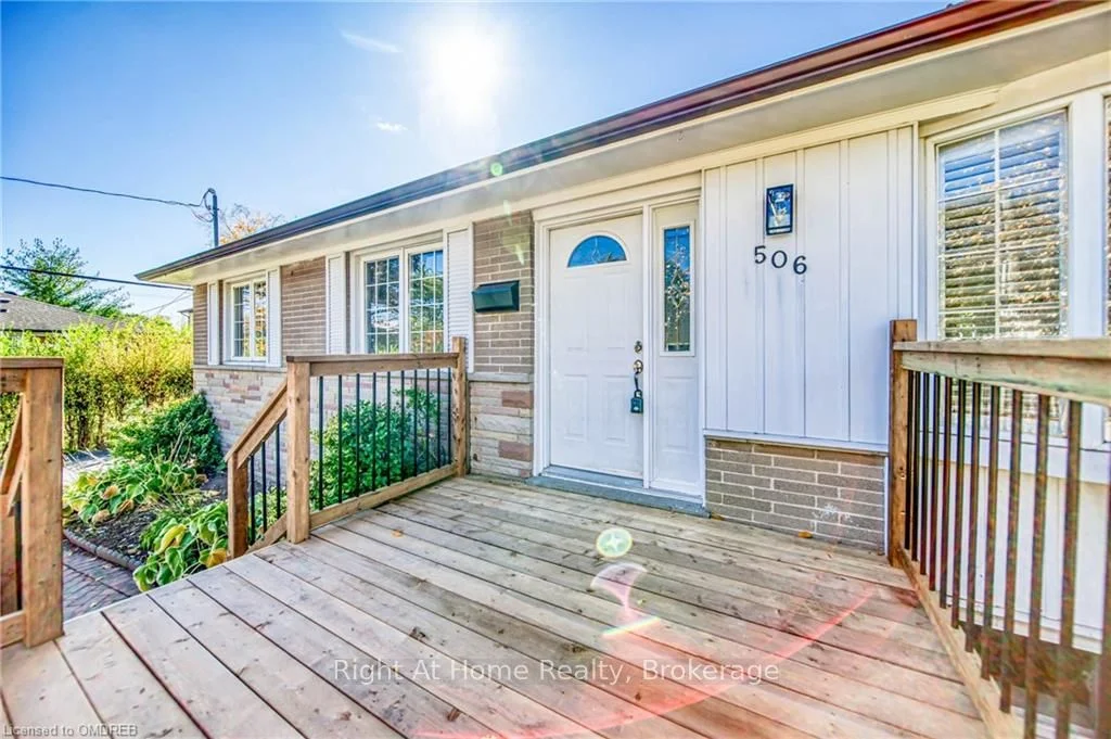 506 Trudale Court, Oakville, ON L6L 4H1