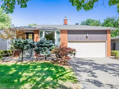 942 FLETCHER VALLEY Crescent Upper, Mississauga, ON L5J 2X7