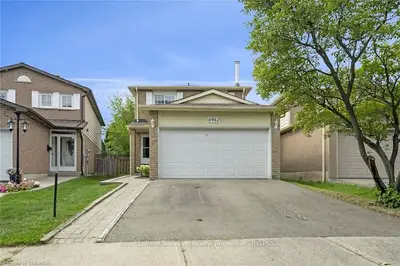 6962 HARRIS Road, Mississauga, ON L5N 4Y9