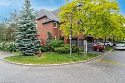 1064 Queen Street W 28A, Mississauga, ON L5H 4K3