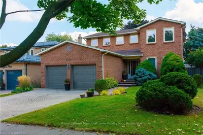 2436 HARGOOD Place, Mississauga, ON L5M 3G5