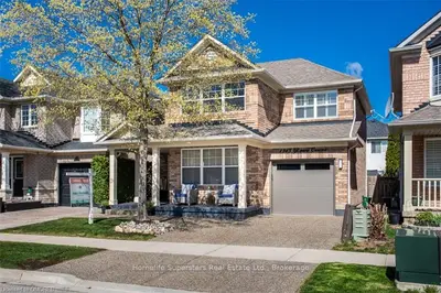 1345 GLENROSE Crescent, Oakville, ON L6M 3Y7