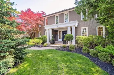 1060 VEROLI Court, Mississauga, ON L5H 4B9