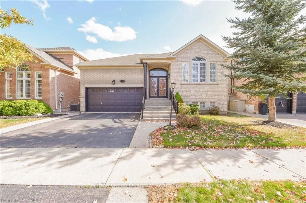 2229 GLAZEBROOK Circle Lower, Oakville, ON L6M 5B5