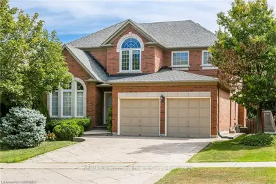 1636 GLENVISTA Drive, Oakville, ON L6H 6E9