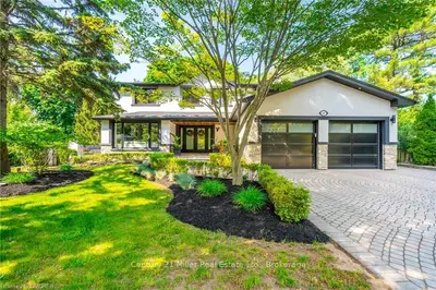 247 DOLPHIN Court, Oakville, ON L6J 5S7